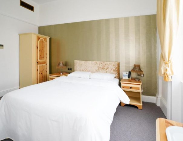 Comparing Hotels in Burton upon Trent: Where to Stay